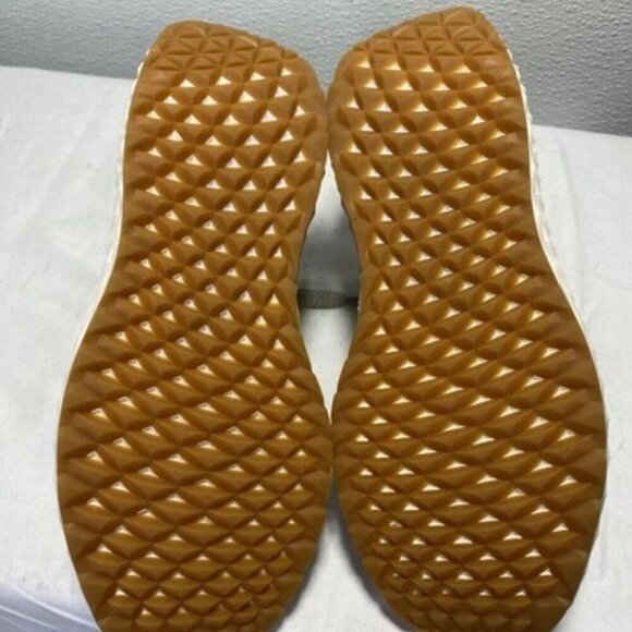 NEW NOBULL Aspire Low Top Mesh Lace Up Comfort Sneaker Mens Size 4.5 - Picture 2 of 6